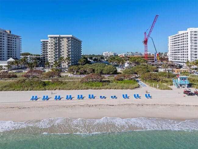 Building Photo - 9273 Collins Ave