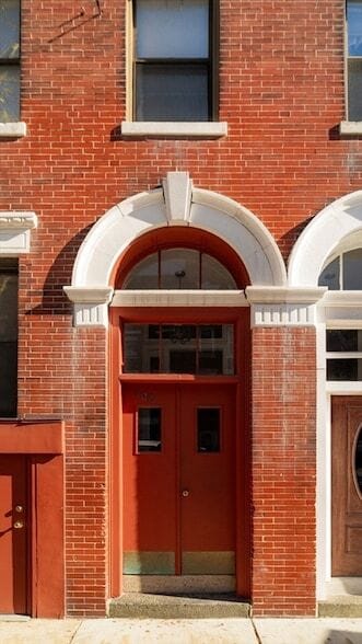 Building Photo - 195 Endicott St