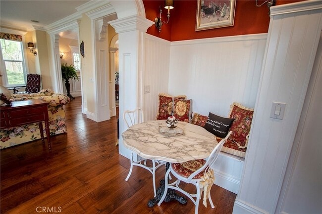 Building Photo - 27016 Island Rd