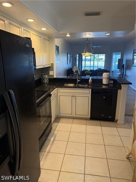 Building Photo - 13070 Amberley Ct