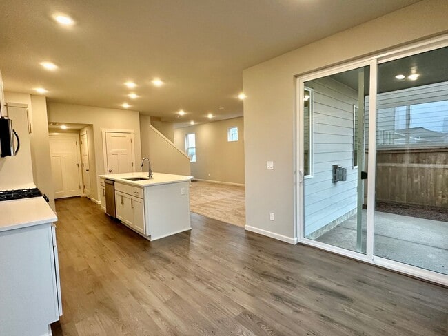 Building Photo - 6157 Savannah St SE