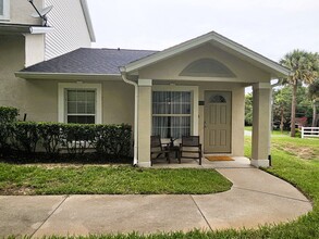 Building Photo - Charming 2-Bedroom, 2-Bath Condo with Private End-Unit Location!