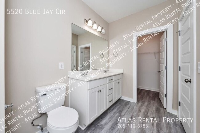 Building Photo - 5520 Blue Jay Cir