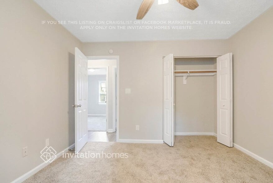 Building Photo - 3711 Phillips Way W