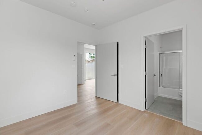 Building Photo - 3516 Oak Glen Ln