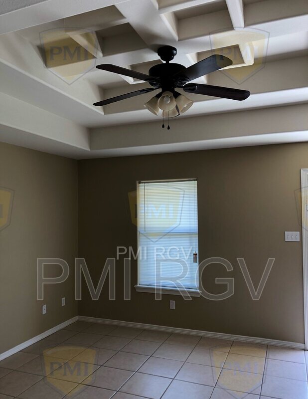 Building Photo - 306 W Amy Dr