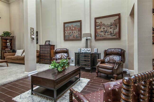 Building Photo - 9344 Briar Forest Dr