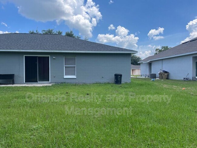 Building Photo - 550 Imperial Pl