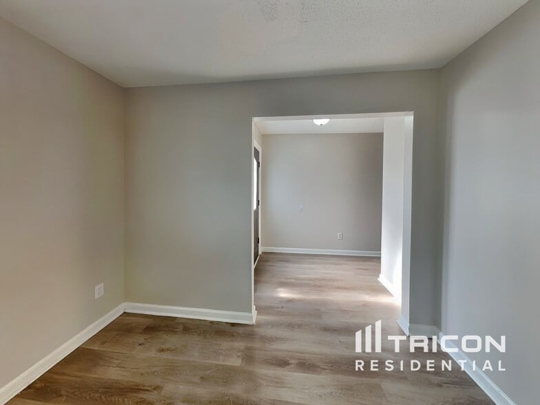 Building Photo - 2121 Serenity Dr NW