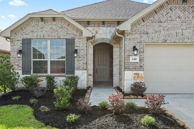 Building Photo - 2410 Table Rock Ct