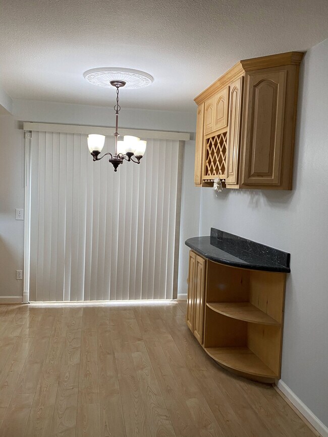 Building Photo - 4971 Ponderosa Ter