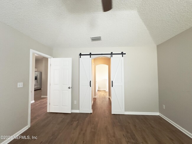 Building Photo - 248 Dover Bluff Dr
