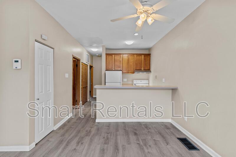 Building Photo - 3831 McRee Ave