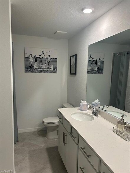 Building Photo - 15375 Grn Acrs Ave