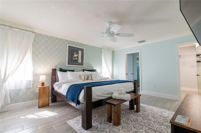 Building Photo - 6908 Arbor Oaks Cir