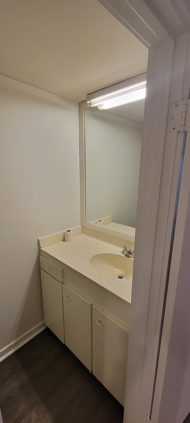 Building Photo - 1055 Quinn St