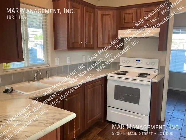 Building Photo - 5200 E Main St