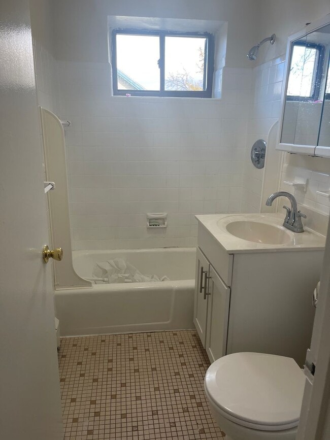 Building Photo - Packards Corner HUGE 1 bed , AC, Dishwasher HW floors Lots of Closets ! Now or 9.1 FREE MONTH