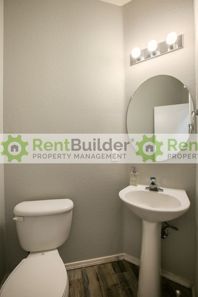 Building Photo - CALL US TODAY AT (505) 892-4400 TO SCHEDUL...