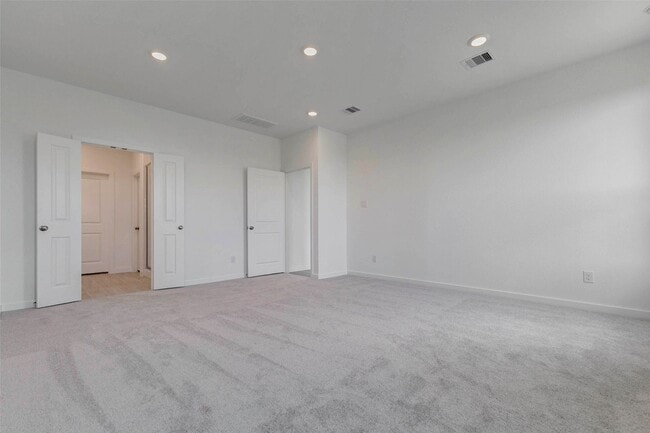 Building Photo - 31715 Wild Mdw Dr