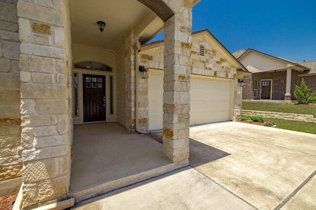 Building Photo - 421 Tula Trail