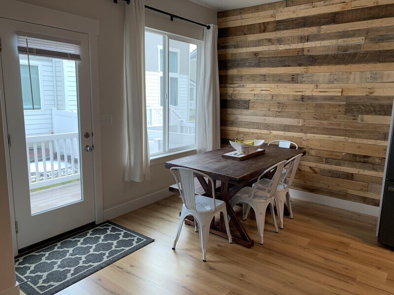 Building Photo - 271 W 590 N