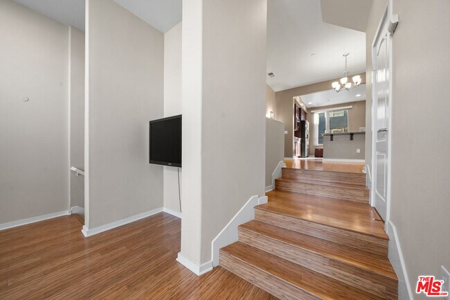 Building Photo - 5509 W 149th Pl