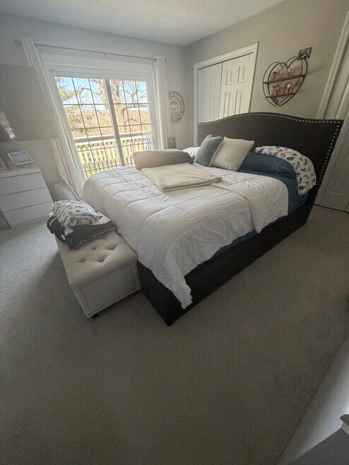 Building Photo - 20 Wolf Hill Rd