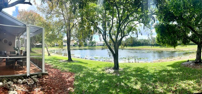 Building Photo - 10614 Lake Shore Dr