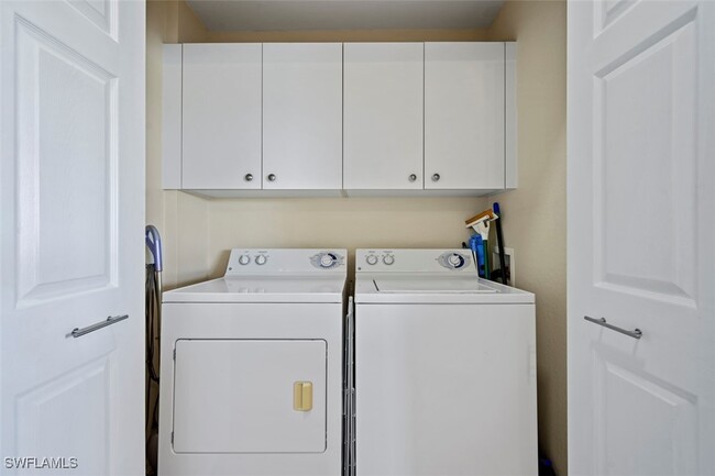 Building Photo - 25770 Lake Amelia Way
