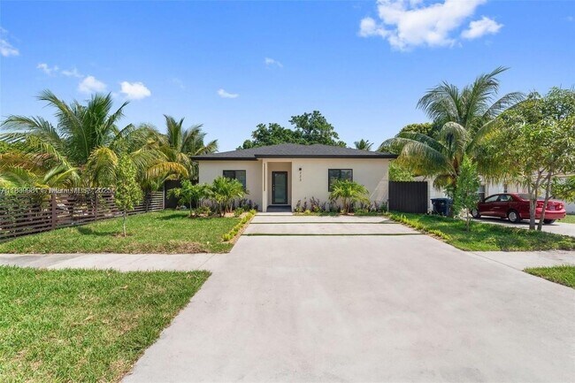 Primary Photo - 233 NW 120th St