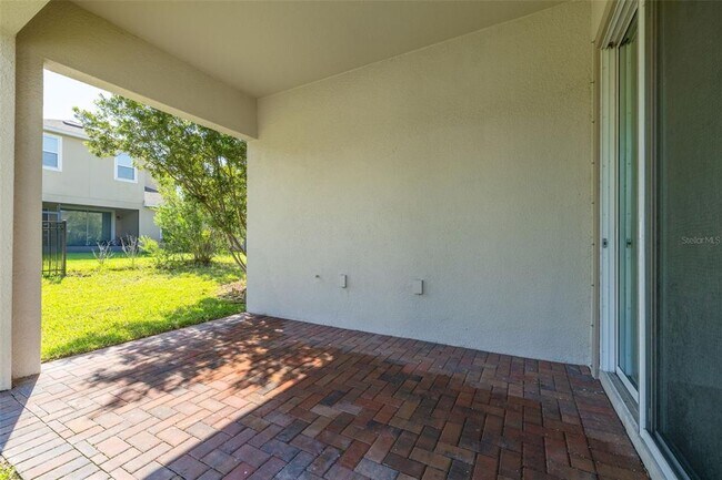 Building Photo - 7222 Paradiso Dr