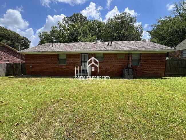 Building Photo - 4859 Haleville Rd