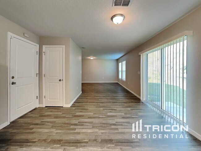 Building Photo - 12547 Shafton Rd