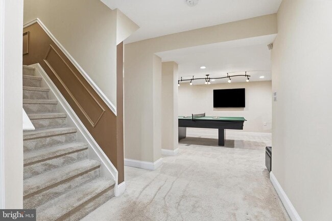 Building Photo - 18136 Hayloft Dr