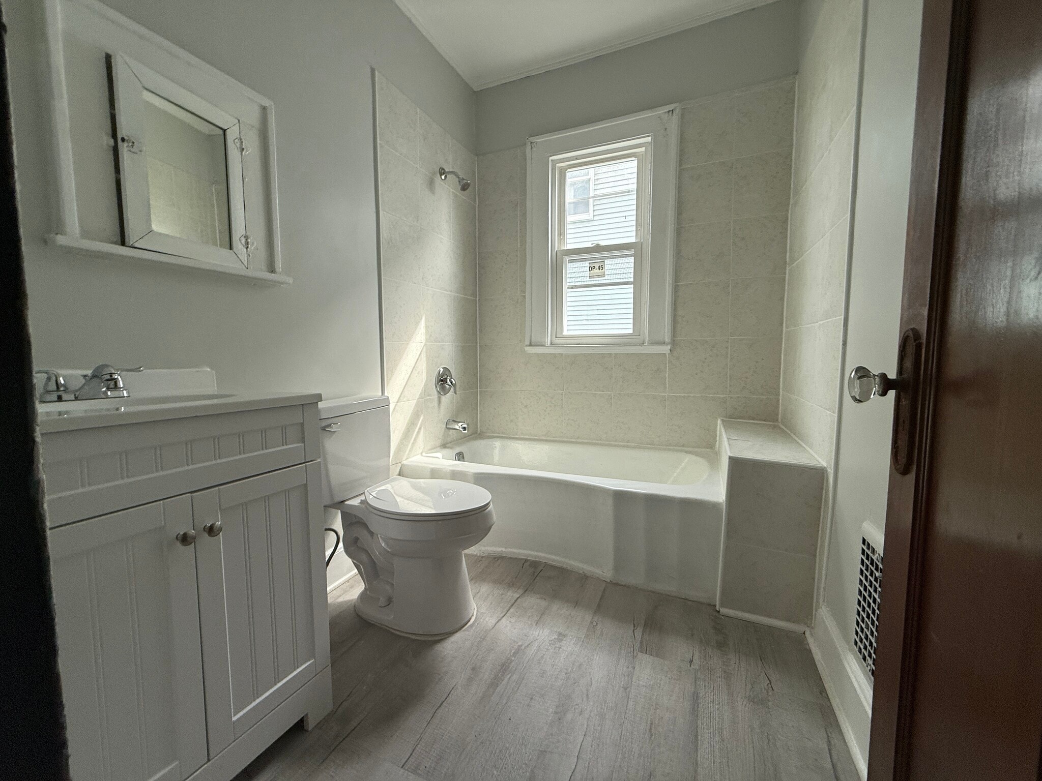 Building Photo - 318 Scio St