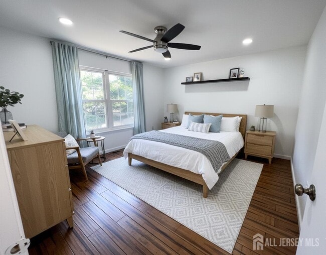 Building Photo - 68 Delancy Ct