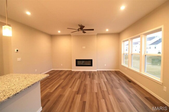 Building Photo - 331 Dalriada Blvd