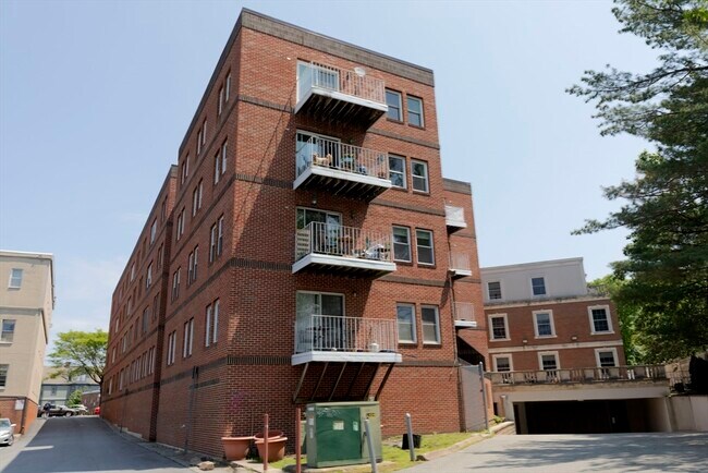 Building Photo - 2456 Massachusetts Ave