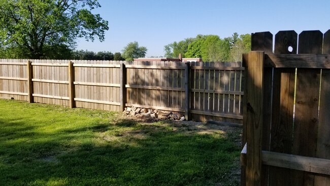 Building Photo - YOU CAN STOP YOUR SEARCH! Lyndon Rental with 3 Bedrooms, 2 Full Baths, Cape Cod Dollhouse, FOR RENT!