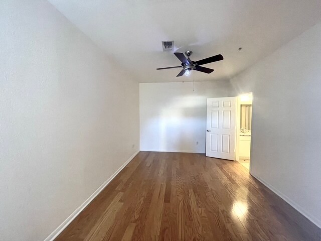 Building Photo - 860 N Orange Ave