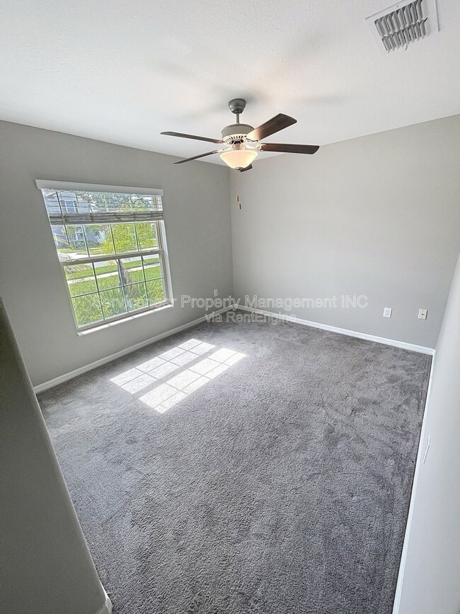 Building Photo - 10344 Alder Green Dr