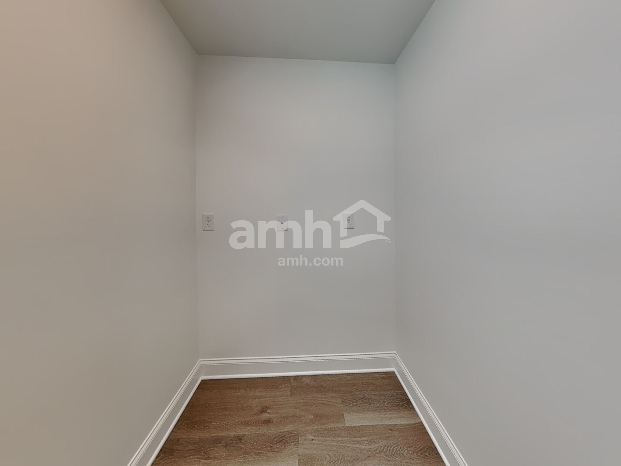 Building Photo - 673 Smt Vw Ln