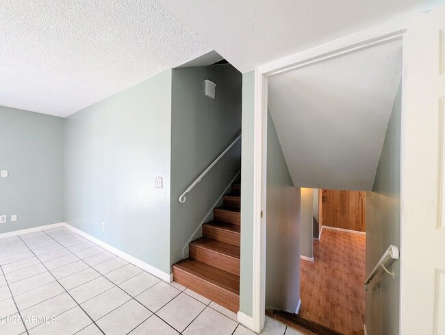 Building Photo - 4019 W San Miguel Ave