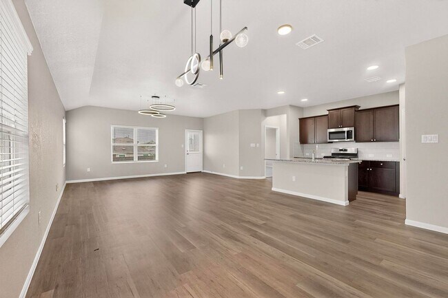 Building Photo - 6806 Bale Ridge