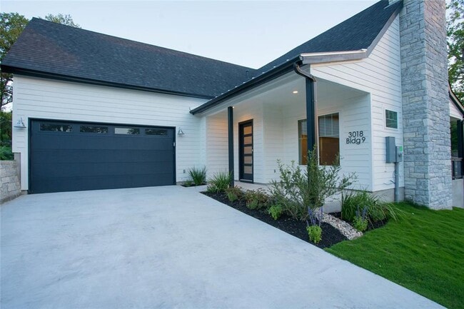 Building Photo - 3018 Sunridge Dr