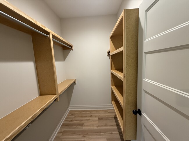 Building Photo - 1823 Liam Ct
