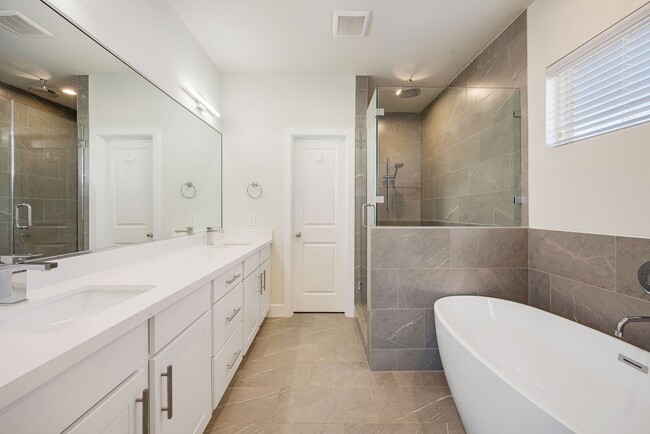 Building Photo - 6302 Chelsea Falls Ln