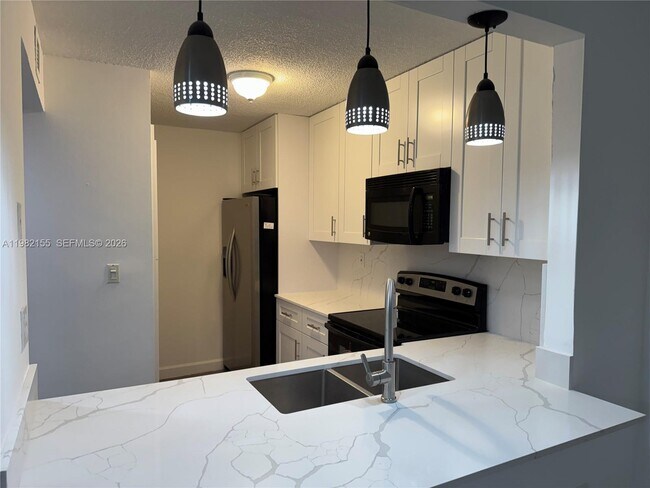 Building Photo - 15610 SW 80th St