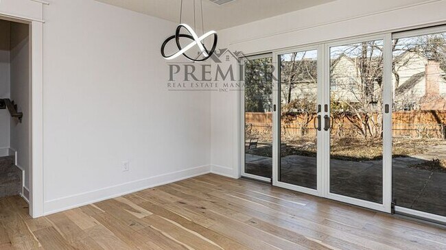 Building Photo - Stunning Remodeled 4 bedroom / 4 bath-2026...